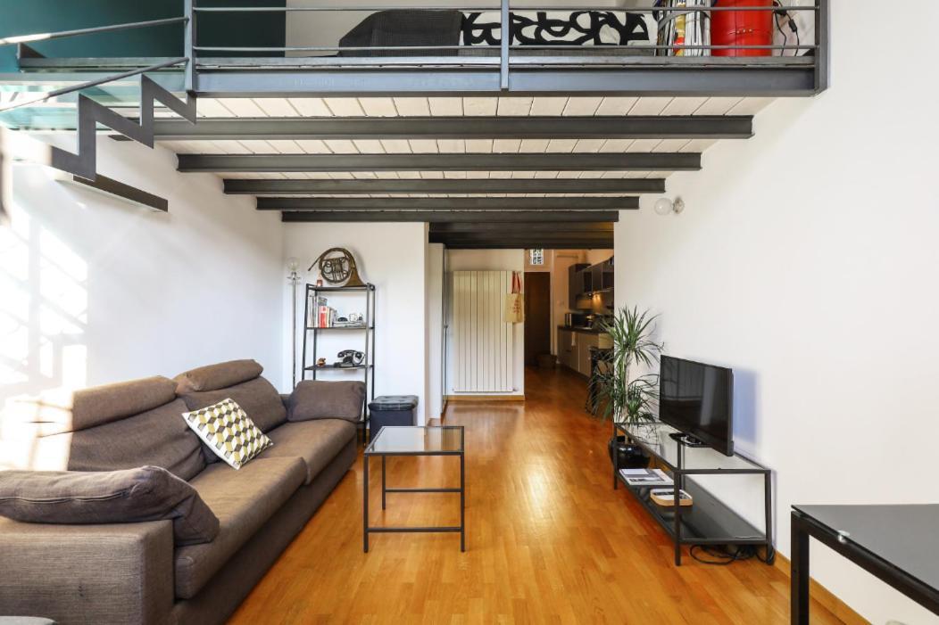 Paki Home Nel Cuore Dei Navigli Di Milano Luaran gambar