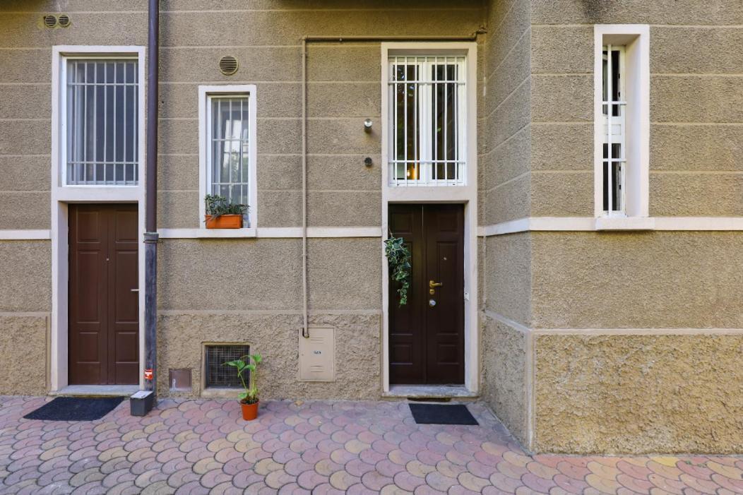 Paki Home Nel Cuore Dei Navigli Di Milano Luaran gambar